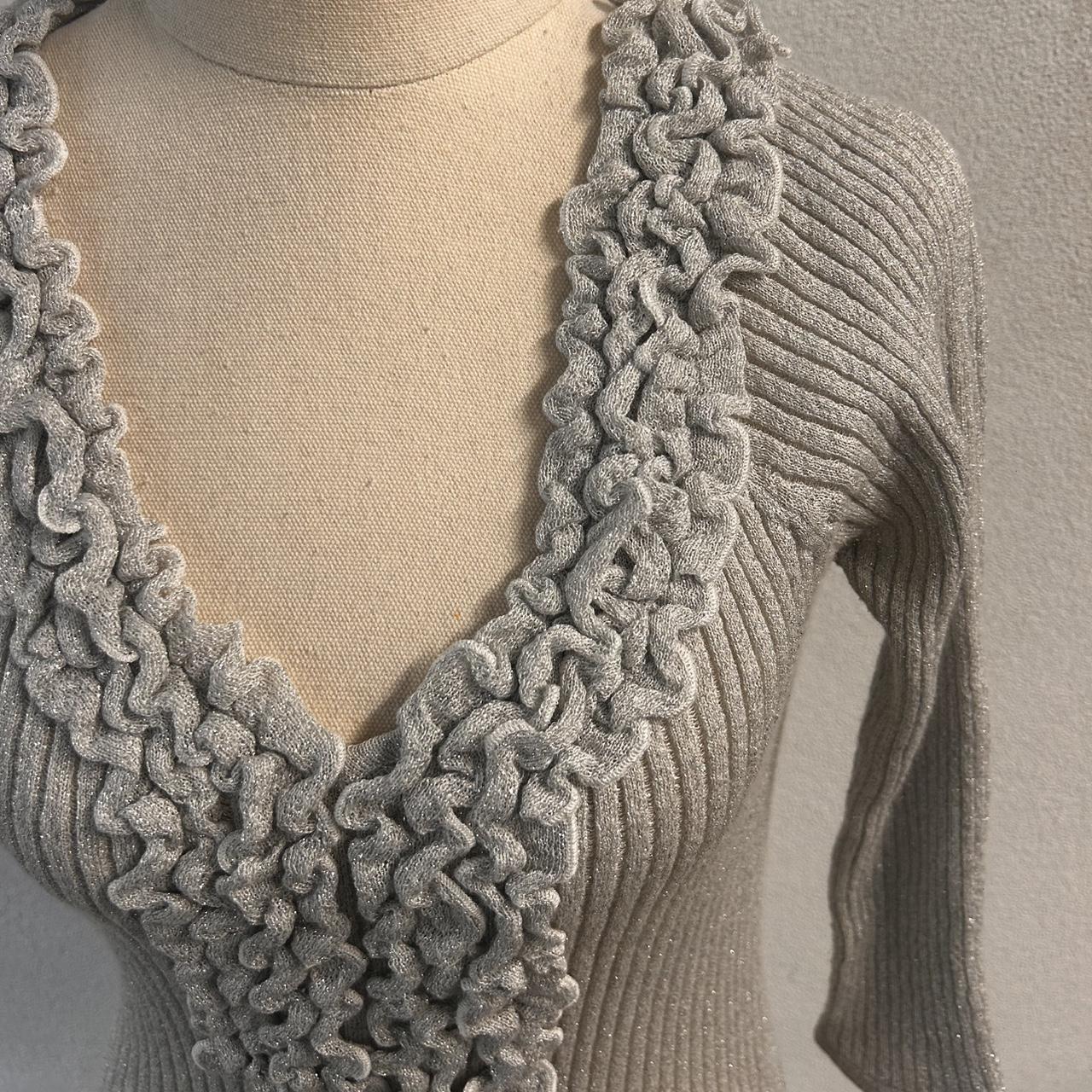 Y2k grey ruffled blouse - Unbranded