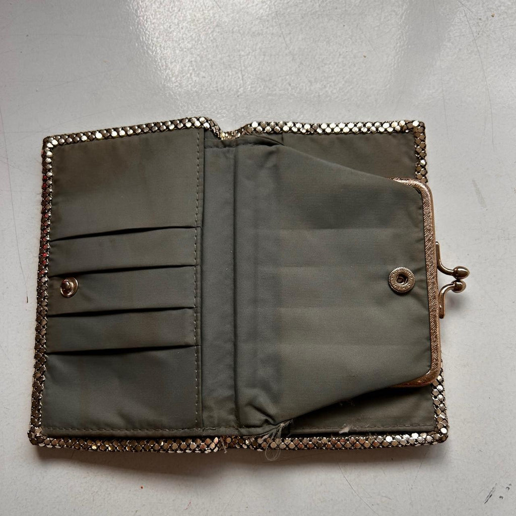 Vintage 80s silver mesh wallet