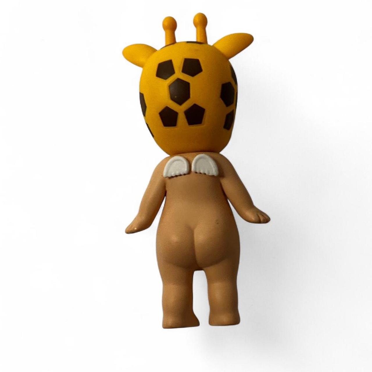Sonny Angel Giraffe figurine